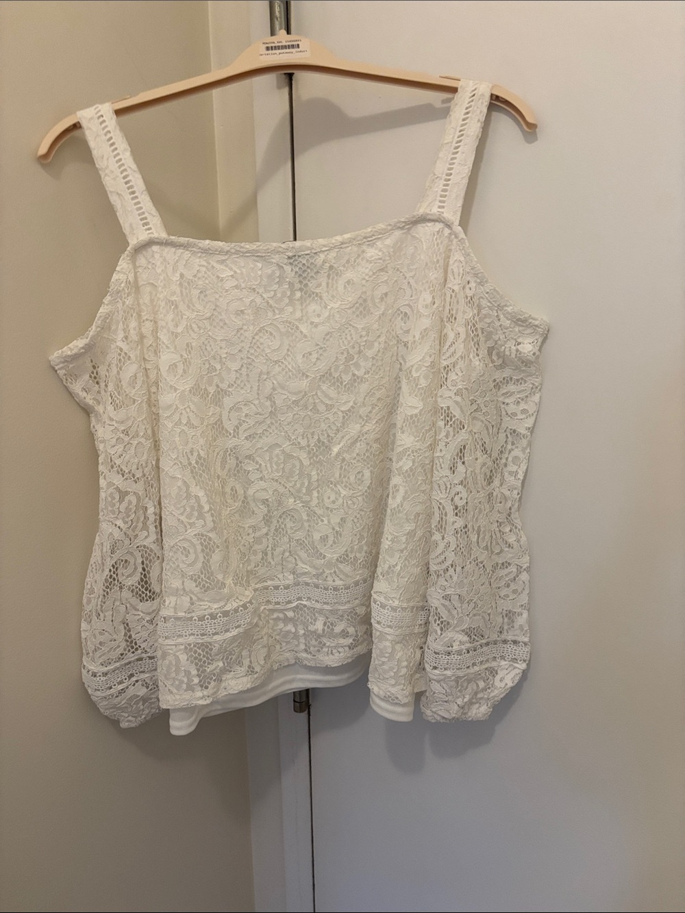 BELLAMI White Lace Camisole Tank with Scalloped Hem
